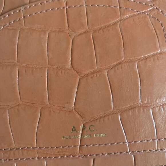 French designer A.P.C. Mini Louisette Leather Bag in Powder Pink BNWT + Dustbag - Picture 5 of 16